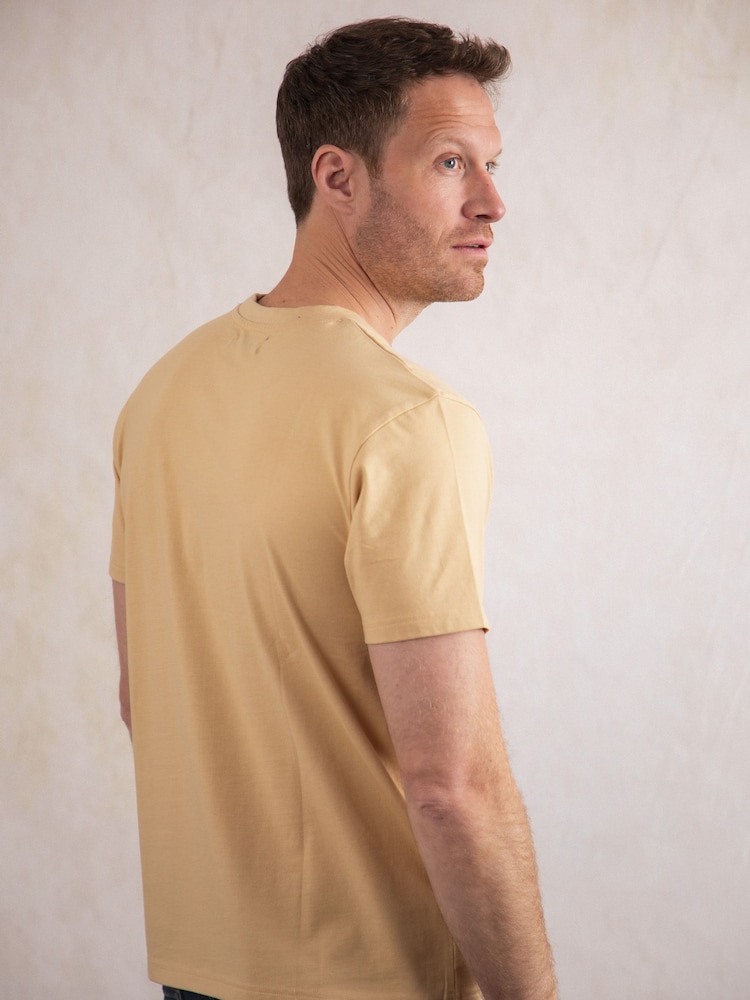 Lakeland Clothing Pocket T-Shirt - Image 2 of 8