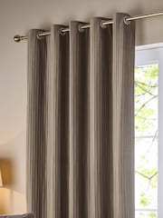 Paoletti Corinthian Velvet Room Darkening Lined Eyelet Curtain Pair - Bild 4 von 6