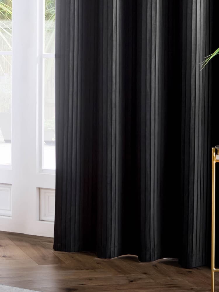 Paoletti Black Corinthian Velvet Fully Lined Eyelet Curtains - Image 4 of 4