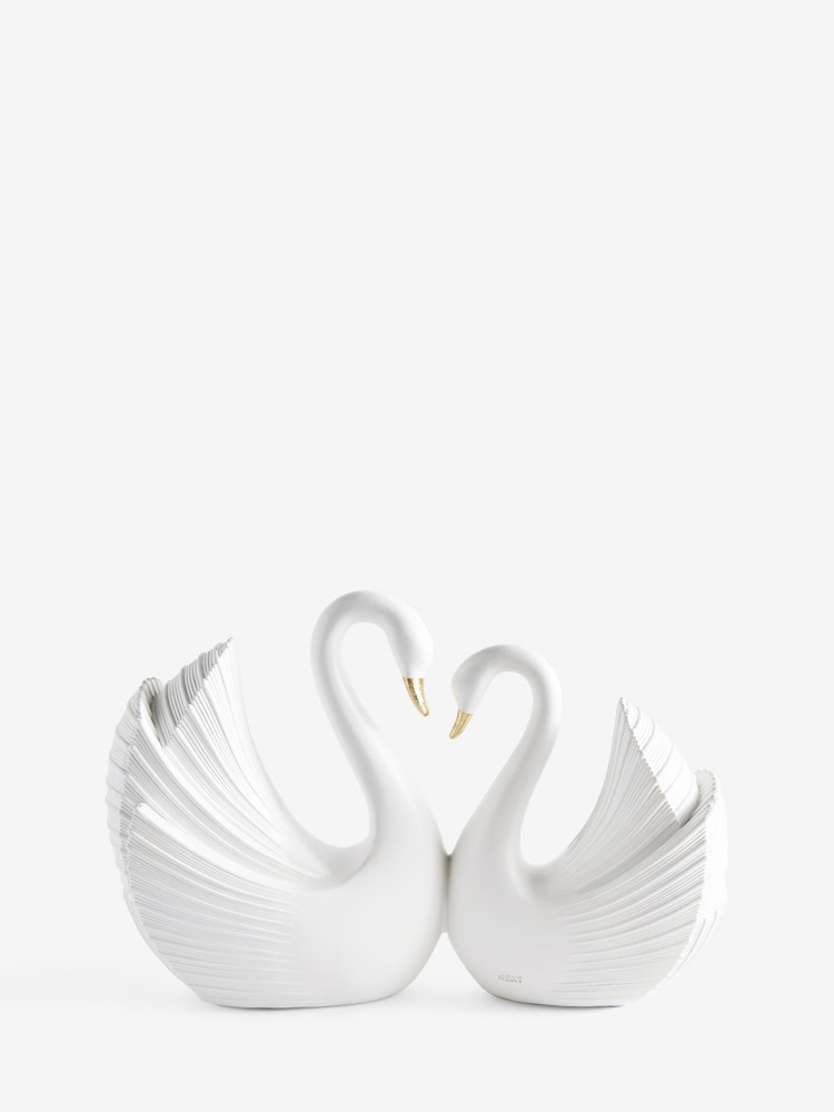 White Pleated Ceramic Swans Ornament - Image 3 of 3 White Pleated Ceramic Swans Ornament - Image 3 of 3
