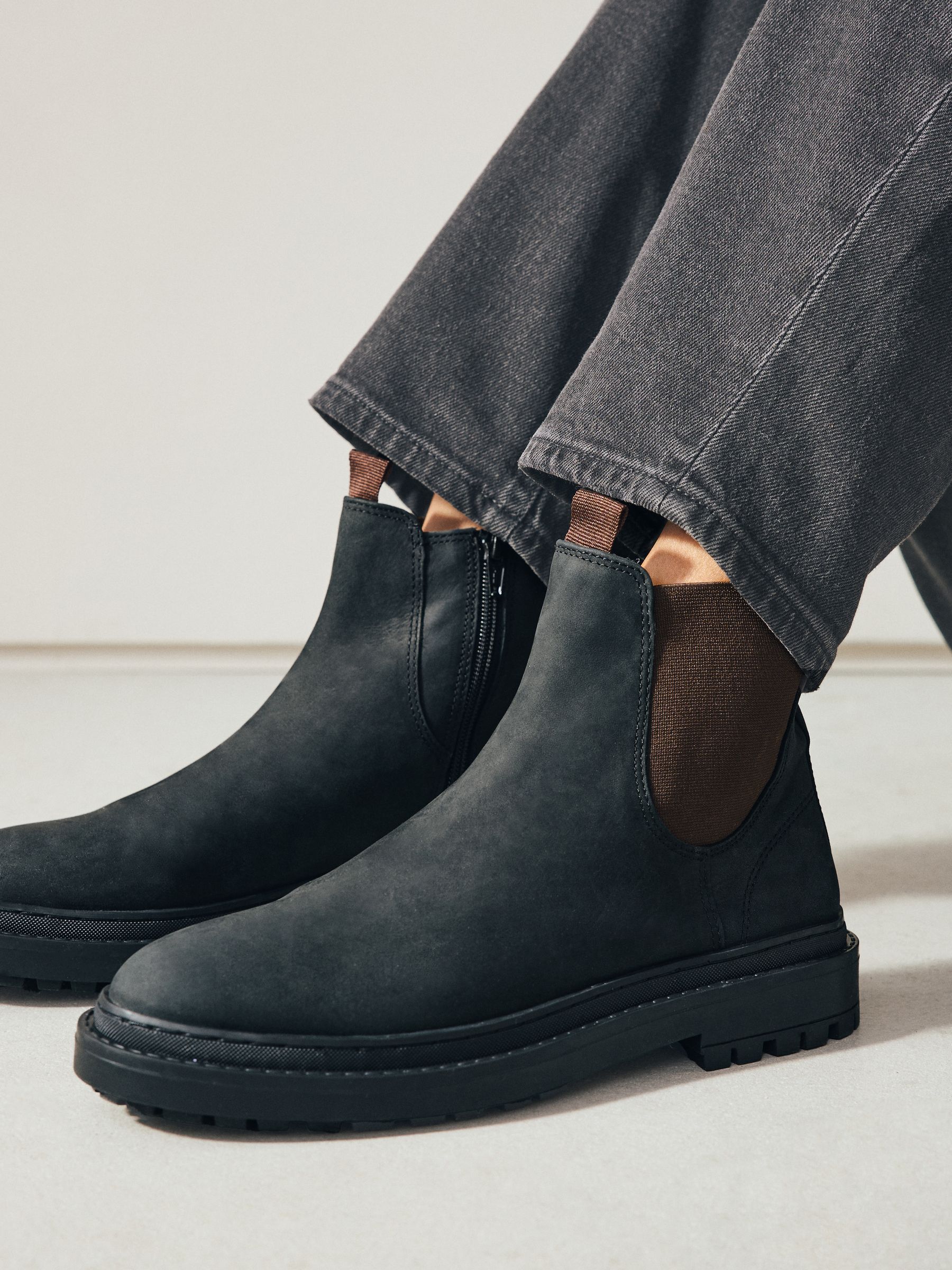 Buy Black Oiled Leather Forever Comfort® Standard/Wide Fit Round