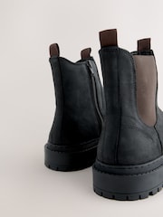 Black Oiled Leather - Forever Comfort® Round Toe Chelsea Boots - Imagem 3 de 5