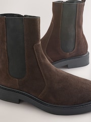Schokoladenbraun/Veloursleder - Forever Comfort® Leather Round Toe Chelsea Boots - Bild 11 von 11