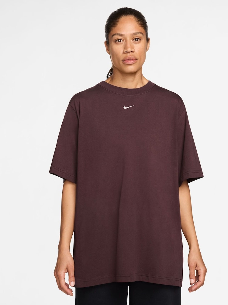 Nike Red Sportswear Essential T-Shirt - Image 1 of 3