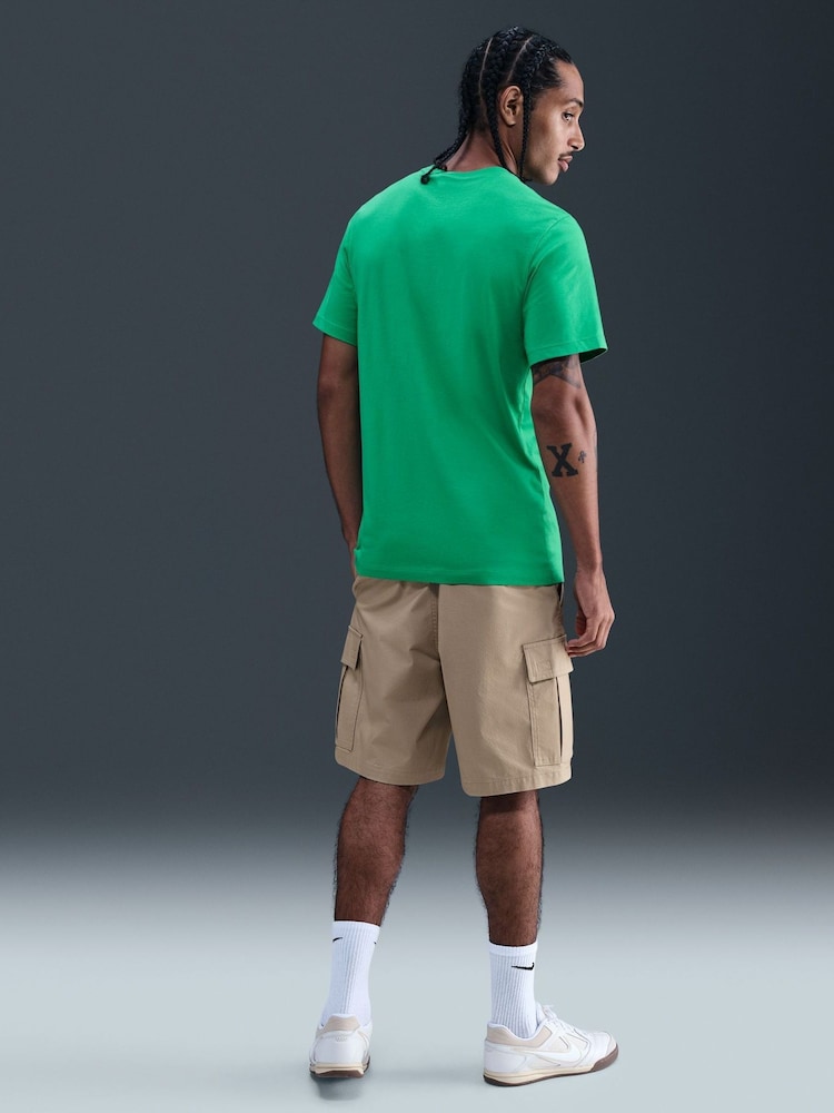 Nike Green Club T-Shirt - Image 2 of 5 Nike Green Club T-Shirt - Image 2 of 5
