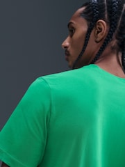 Nike Green Sportswear Club T-Shirt - Image 5 of 5