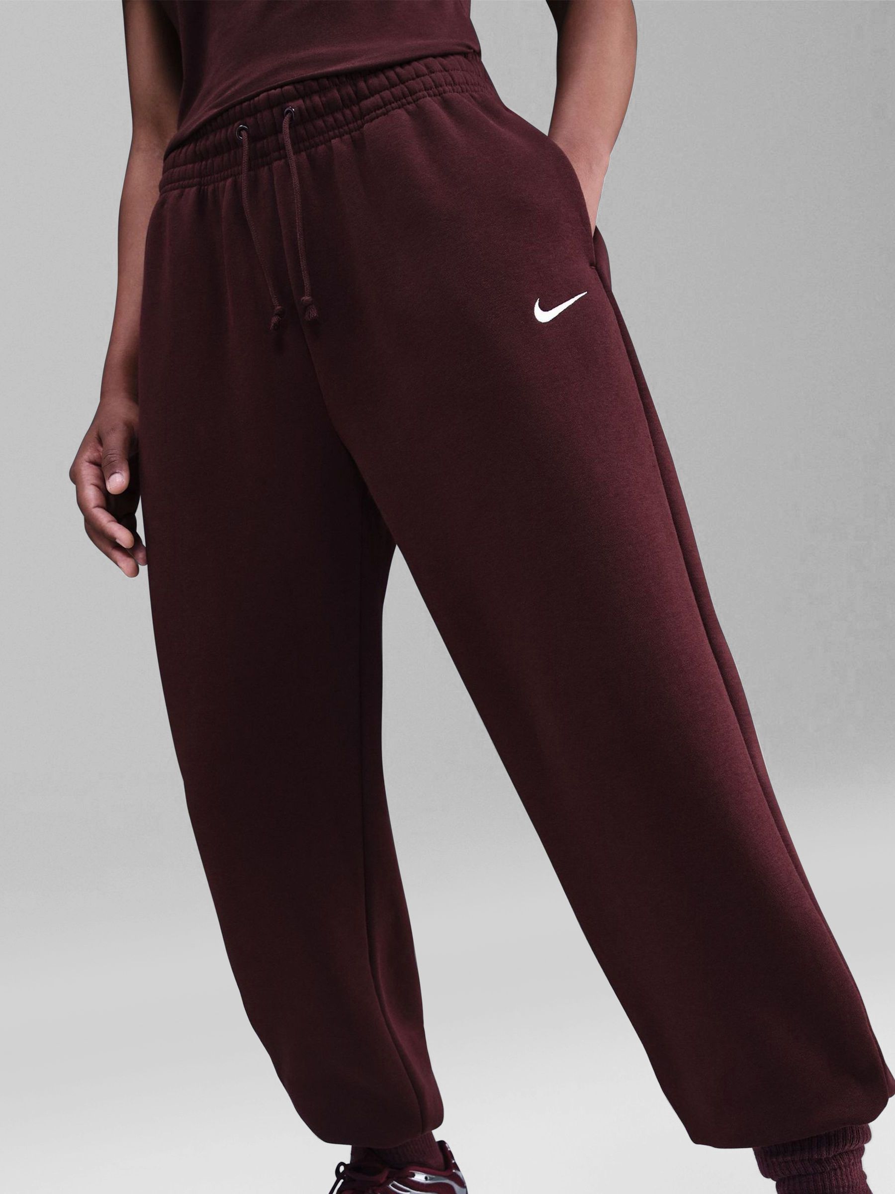 long sweatpants nike