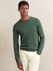 Verde Kale - Suéter con cuello redondo de lana de merino Wessex de Reiss - Imagen 1 de 7