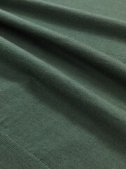 Verde Kale - Suéter con cuello redondo de lana de merino Wessex de Reiss - Imagen 7 de 7