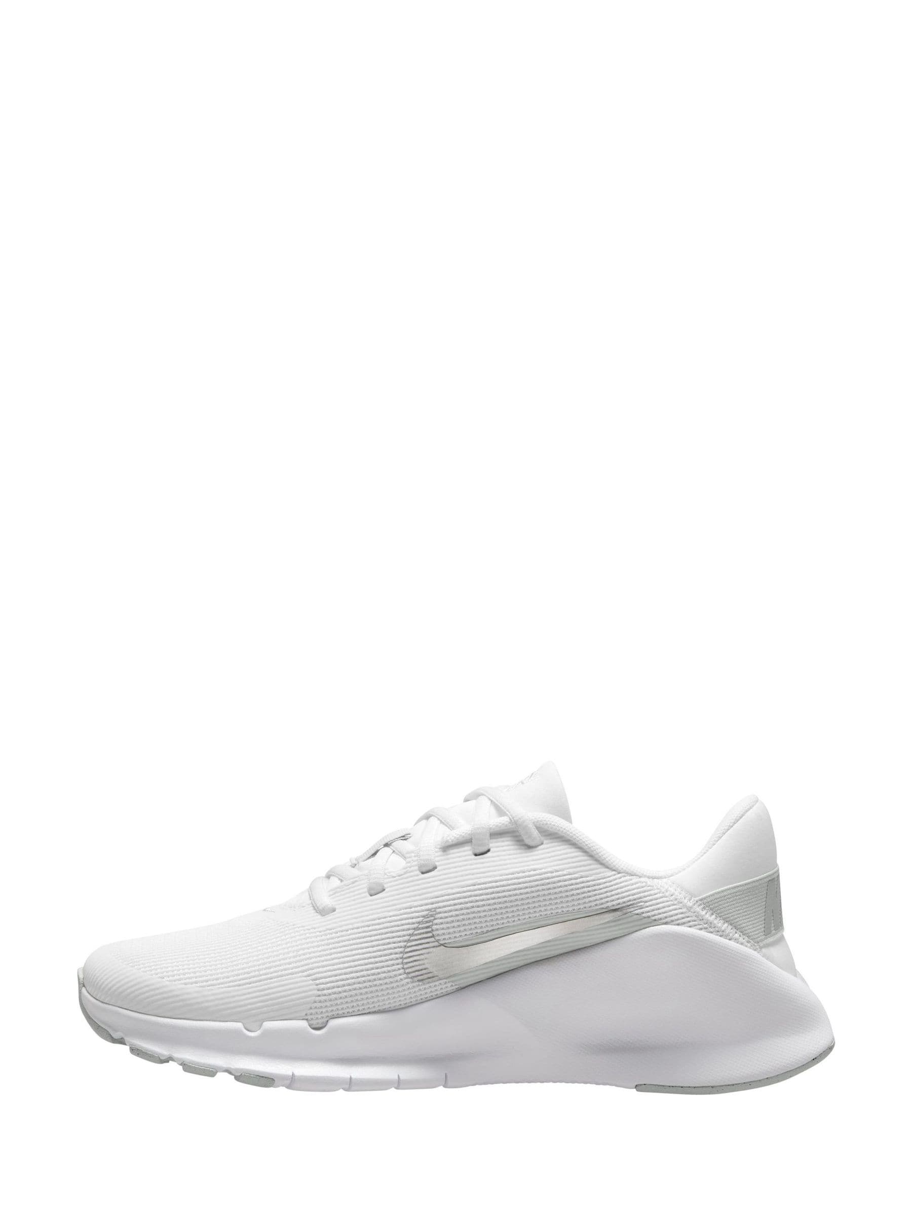 nike training flex trainers in white