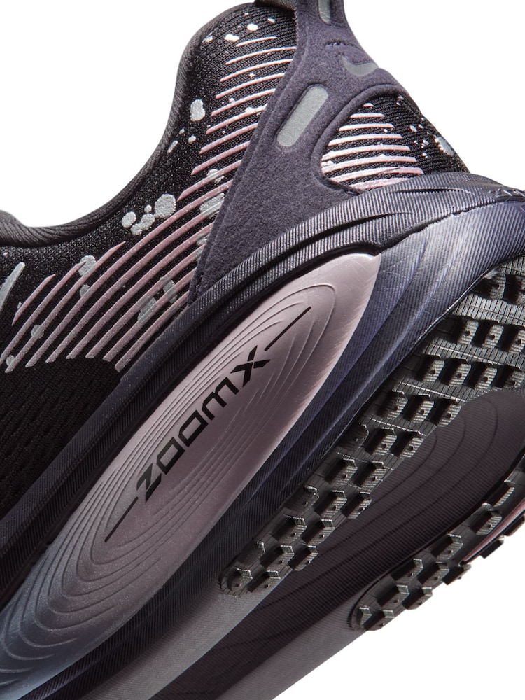Metalizado negro - Zapatillas de deporte para correr en carretera Vomero 18 de Nike - Imagen 9 de 9 Metalizado negro - Zapatillas de deporte para correr en carretera Vomero 18 de Nike - Imagen 9 de 9