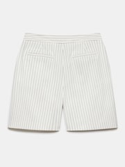 Pantalones cortos sartoriales de rayas de Mint Velvet - Imagen 6 de 7