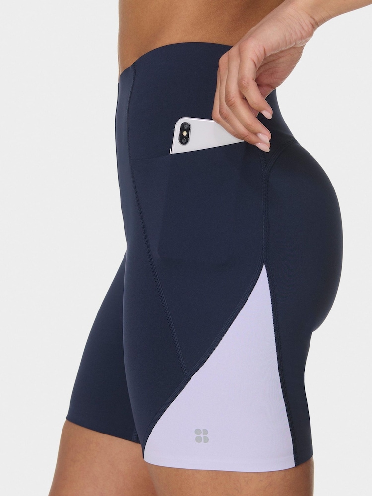 Sweaty Betty Black 6" Inseam Power UltraSculpt High Waist 6" Shorts - Image 3 of 6