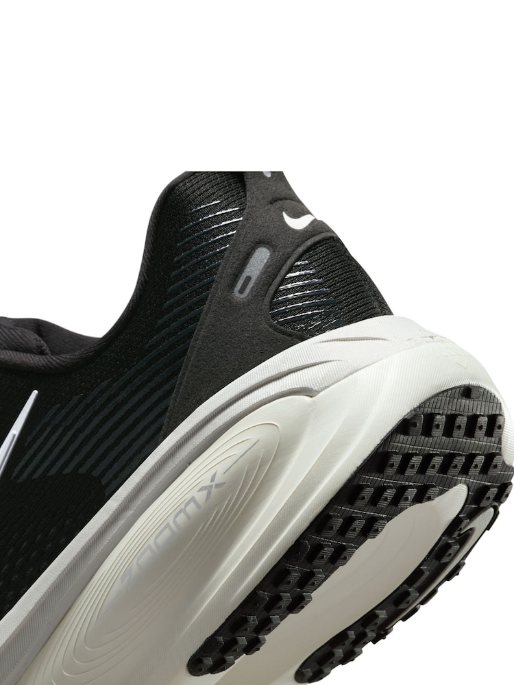 Nike Black/White Vomero 18 Running Trainers - Image 9 of 9 Nike Black/White Vomero 18 Running Trainers - Image 9 of 9