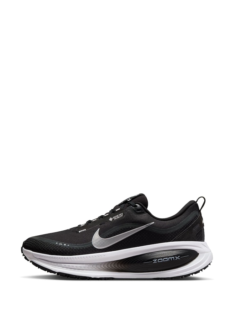 Nike Black/White Vomero 18 GORE-TEX Running Trainers - Image 2 of 12