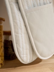 Natural Weave Oven Gloves - Image 3 of 4