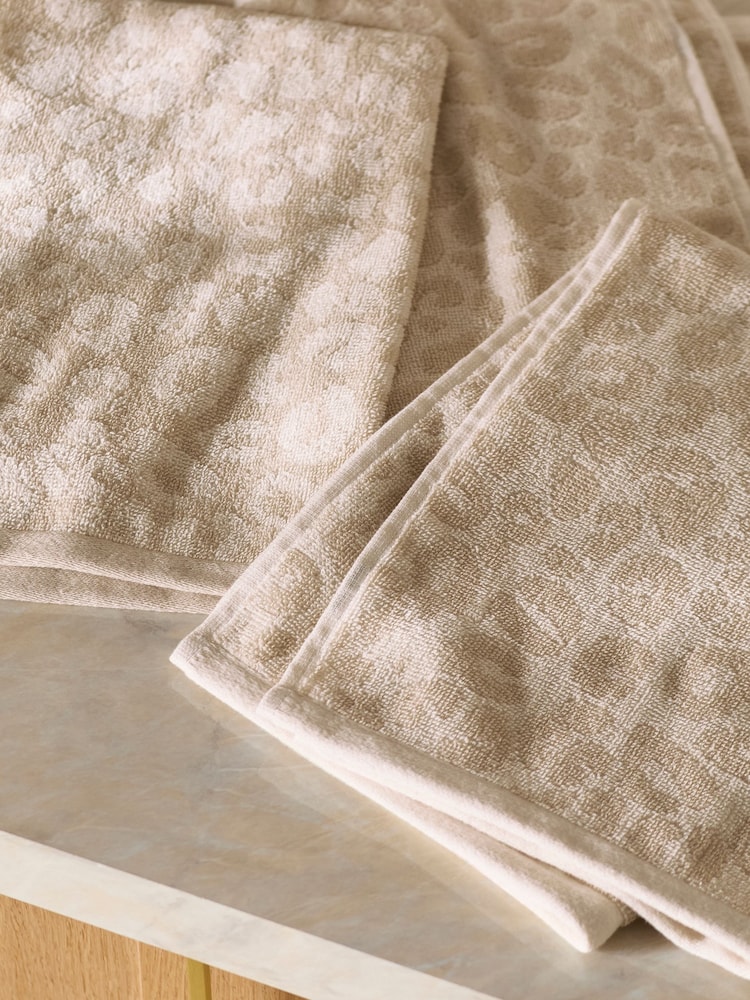 Set of 3 Natural Leopard Patterned Terry Tea Towels - Image 2 of 4