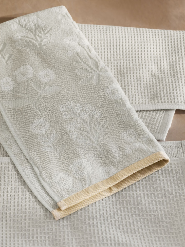 Set of 3 Natural Daisy Terry and Waffle Tea Towels - Image 2 of 4 Set of 3 Natural Daisy Terry and Waffle Tea Towels - Image 2 of 4
