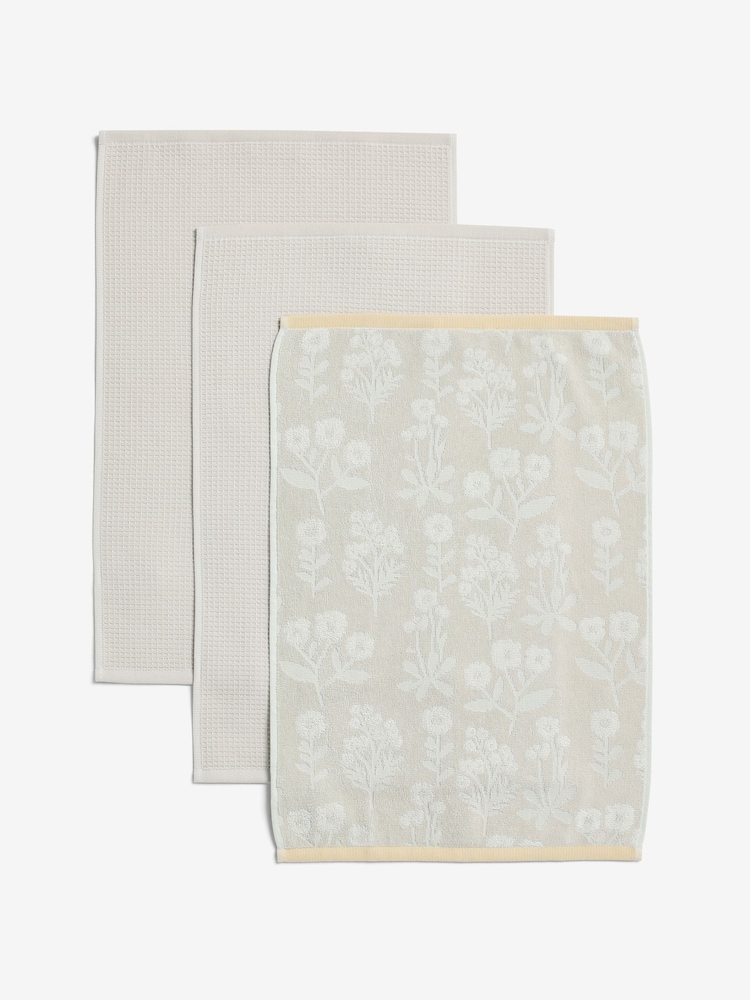 Set of 3 Natural Daisy Terry and Waffle Tea Towels - Image 4 of 4 Set of 3 Natural Daisy Terry and Waffle Tea Towels - Image 4 of 4