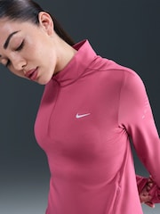 Beet Pink - Nike – Swift Dri-FIT – UV-Lauftop mit 1/4-Reißverschluss - Bild 4 von 6