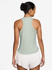 Green Tempo - Camiseta sin mangas con logo para correr Tempo de Nike (3 meses-7 años) - Imagen 2 de 3