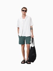 Зеленый - AllSaints Orlando Swim Shorts - Image 1 of 9