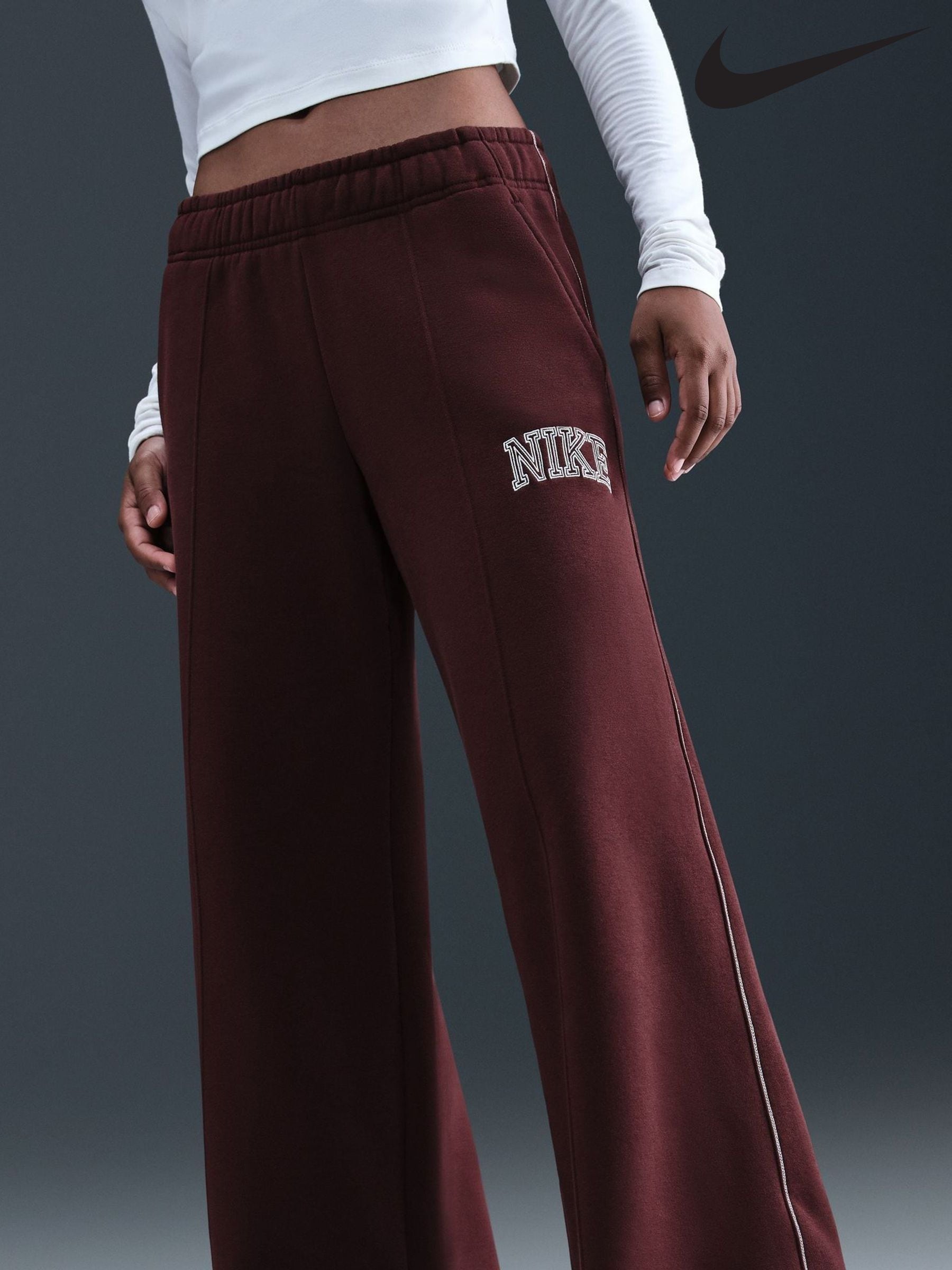 nike boyfriend joggers