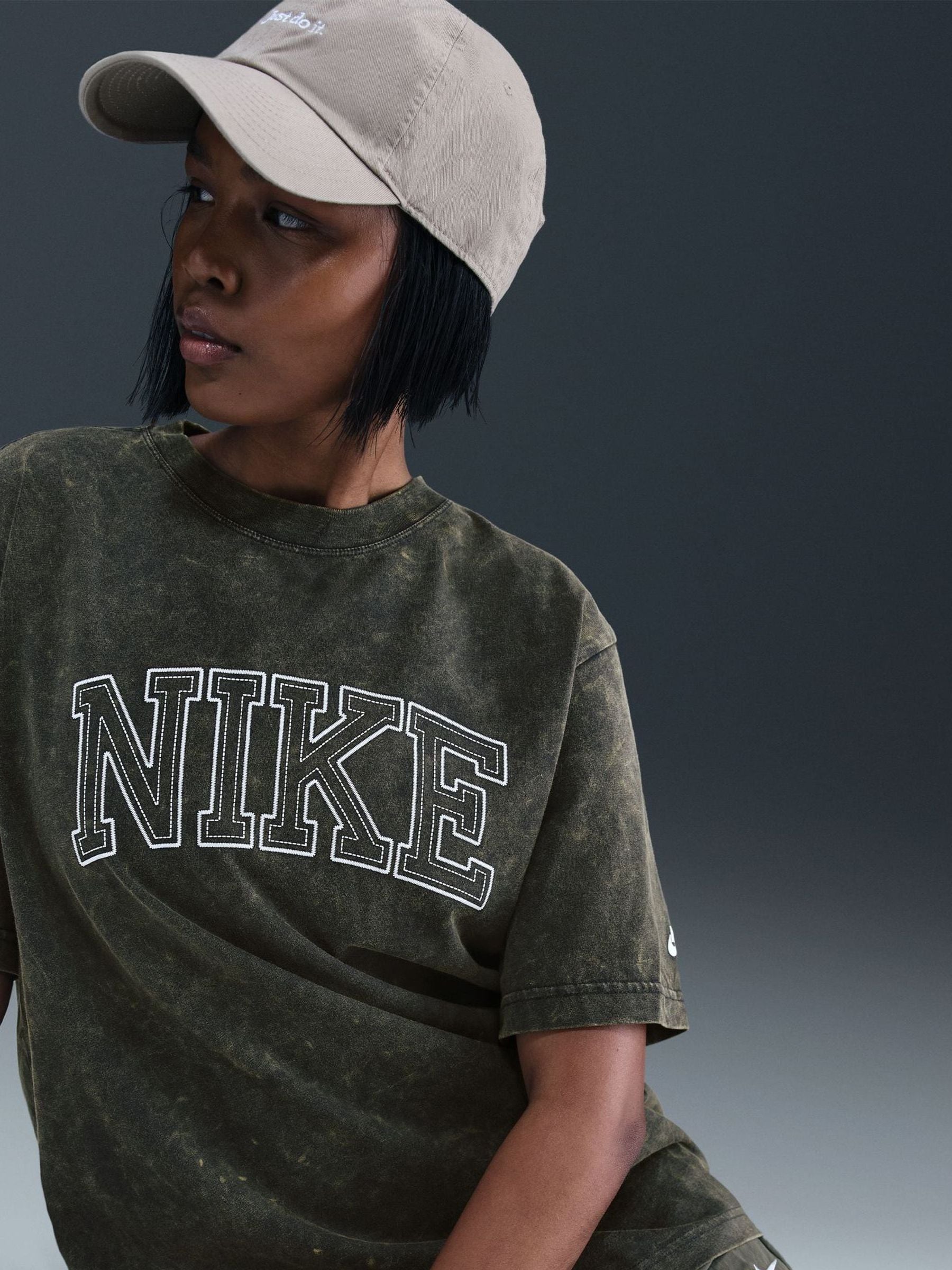 green and black nike t shirt