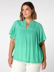 Verde - Live Unlimited Curve Crinkle Smocked Top - Imagen 1 de 3