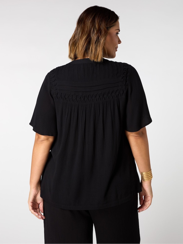 Negro - Live Unlimited Curve Crinkle Smocked Top - Imagen 2 de 4
