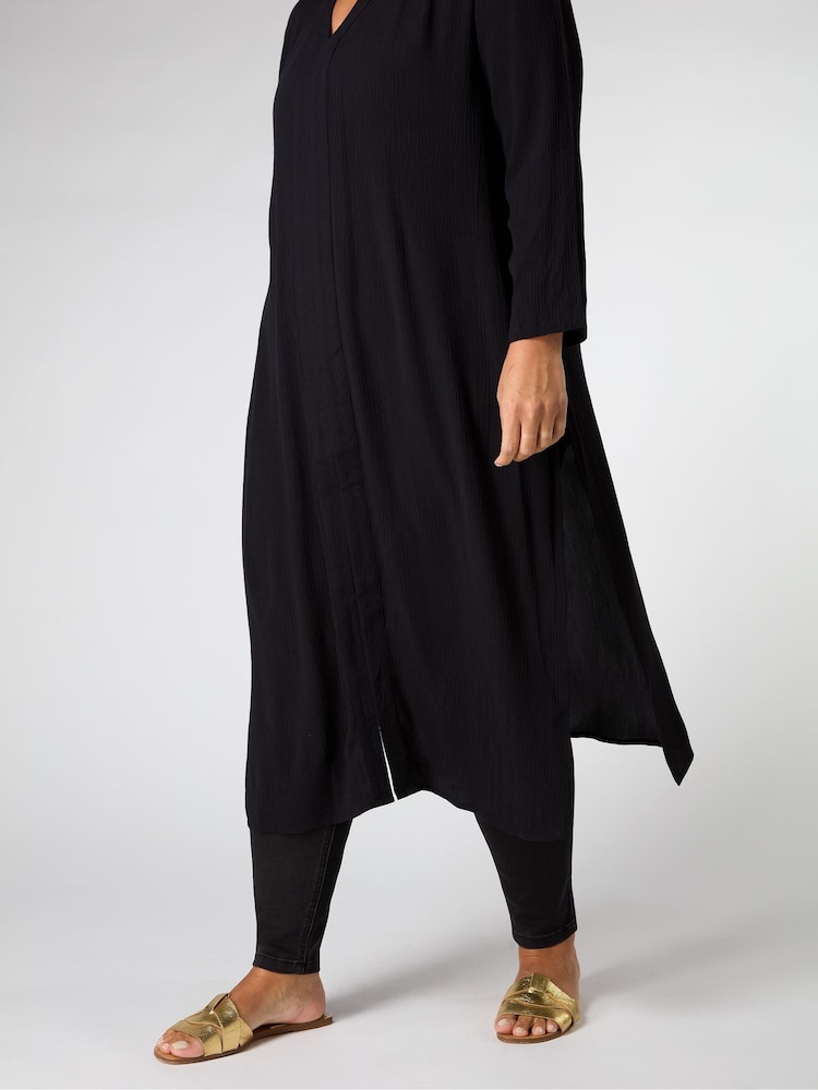 Live Unlimited Black Petite Curve Petite Split Front Tunic - Image 2 of 4