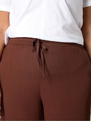 Braun - Live Unlimited Curve Crinkle Drawstring Trousers - Bild 4 von 5