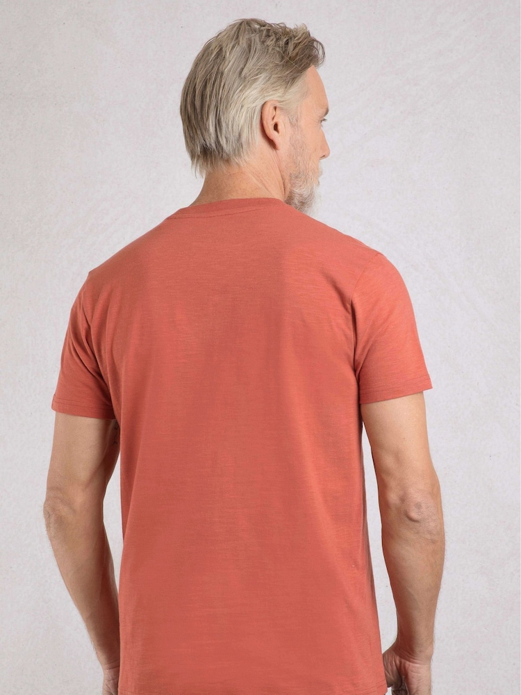 Rötlichbraun - Weird Fish – Fished – Marken-T-Shirt aus 100 % Baumwolle - Bild 2 von 6