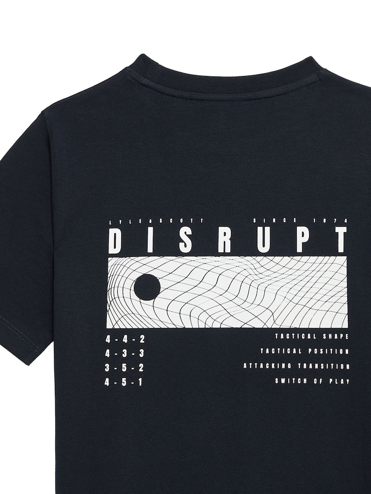 Lyle & Scott Disrupt Graphic Print 100% Cotton T-Shirt - صورة 2 من 3
