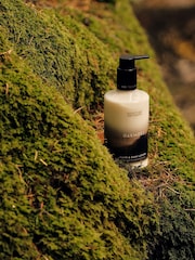 Scottish Fine Soaps Oakmoss Hand & Body Lotion 300ml - Image 2 of 2