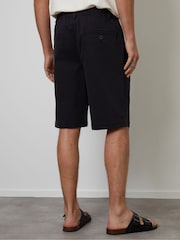 Threadbare Black Relaxed Fit Pleated Stretch Chinos Shorts - Image 2 of 5
