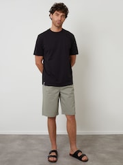 Threadbare Green Relaxed Fit Pleated Stretch Chinos Shorts - Image 3 of 5