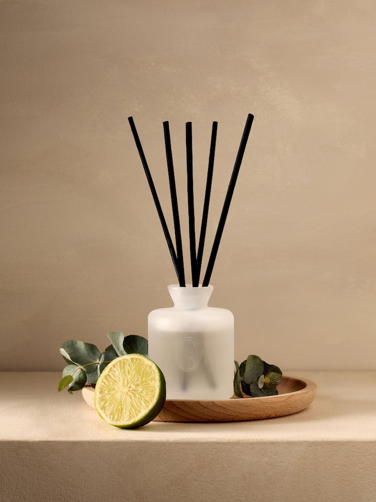 Tranquil White Tea & Bergamot 100ml Reed Diffuser - Image 2 of 5 Tranquil White Tea & Bergamot 100ml Reed Diffuser - Image 2 of 5
