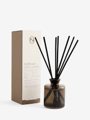 Embrace Brown Cardamom & Sandalwood 100ml Reed Diffuser - Image 7 of 7