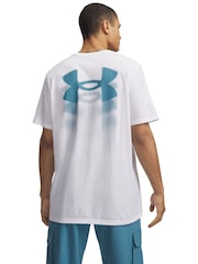 أبيض - Under Armour Blur Logo Short Sleeve T-Shirt - صورة 2 من 3