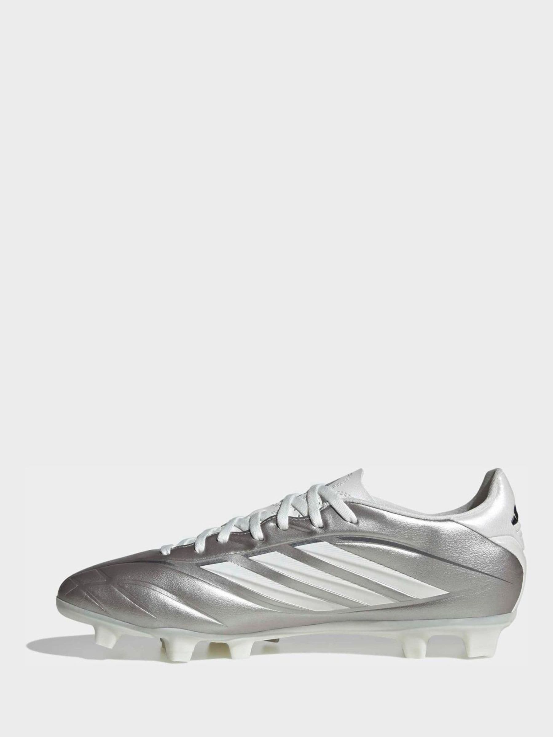 Next：日本 クリーム - adidas Copa Pure IV Club ファームグラウンド