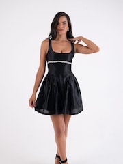 Amy Lynn Cheryl Embellished Satin Crepe Mini Dress - صورة 10 من 14