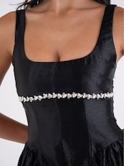 Amy Lynn Cheryl Embellished Satin Crepe Mini Dress - صورة 14 من 14