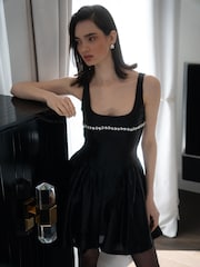 Amy Lynn Cheryl Embellished Satin Crepe Mini Dress - صورة 5 من 14