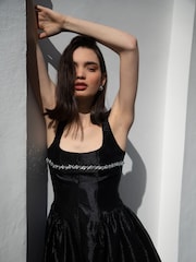 Amy Lynn Cheryl Embellished Satin Crepe Mini Dress - صورة 7 من 14