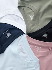 은은한 파스텔톤 핑크/세이지/아쿠아/화이트/네이비/블랙 - 슬림 핏  - 에센셜 코튼 티셔츠 6 팩 - 15의 이미지 14