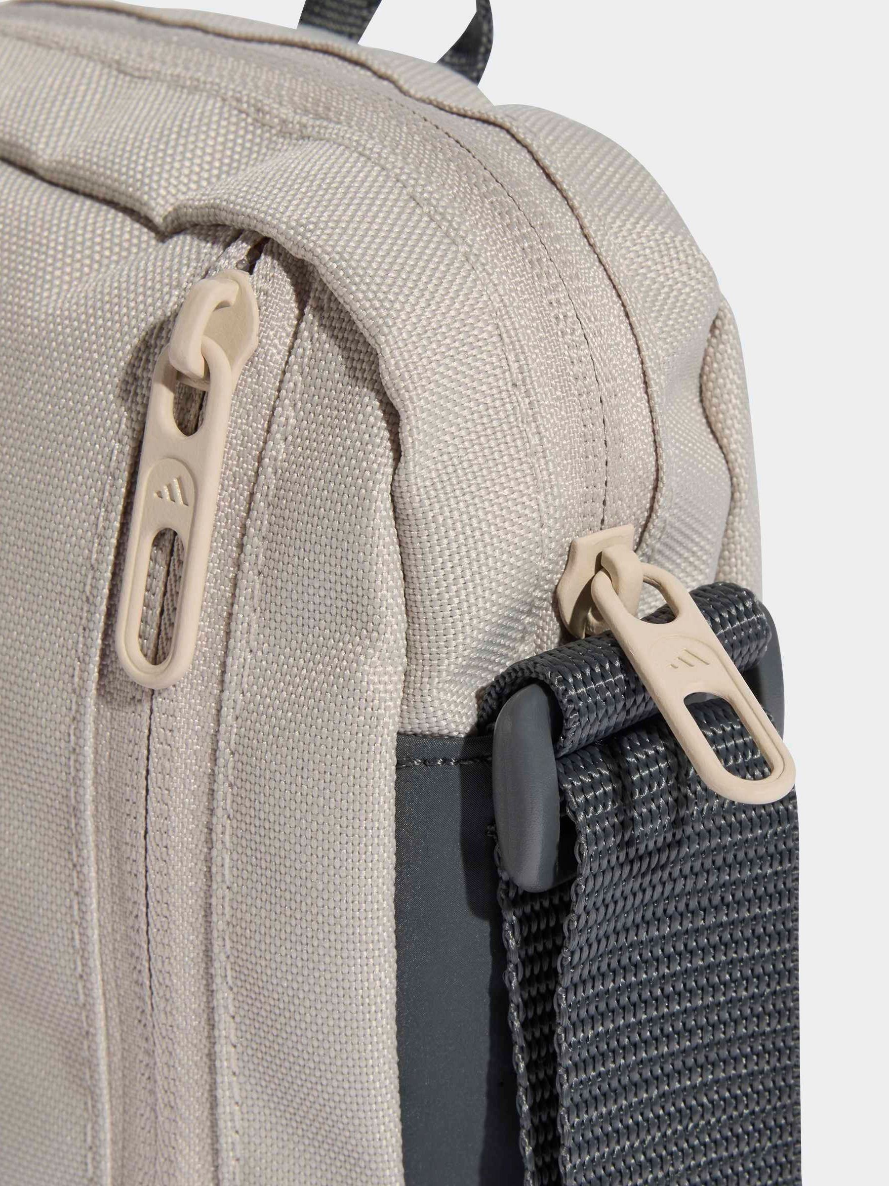 Next：日本 クリーム - adidas 3ストライプス オーガナイザーバッグ