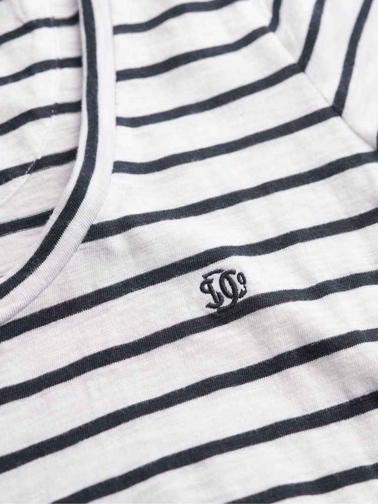 Superdry White Studios Scoop Neck T-Shirt - Image 5 of 5 Superdry White Studios Scoop Neck T-Shirt - Image 5 of 5