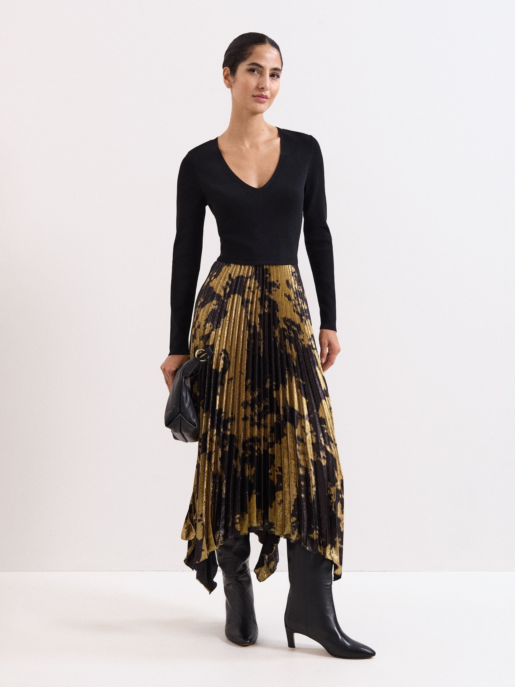 Phase Eight Women's Jenifer Print Dress in Metallic Gold | Size: 18 - Image 1