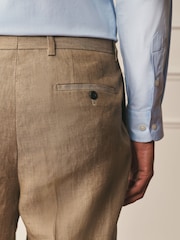 Marrón tostado - Relaxed Fit Archive Pleated Linen Suit Trousers - Imagen 5 de 10